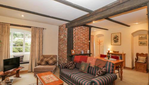 Field Cottage - Photo 4