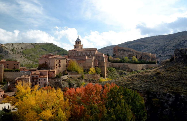 Free tour à la découverte des mystères et légendes d'Albarracín - Photo 1
