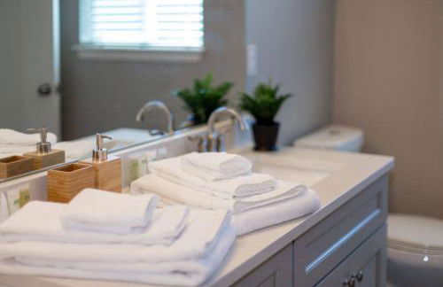 Quiet and Comfy Oasis - Firepit and Yard in Denver - Foto 23