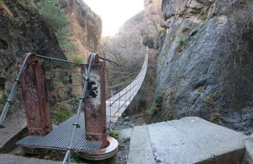 Apartamento Peñas Blancas, junto a ruta de los Cahorros, Monachil. - Foto 32