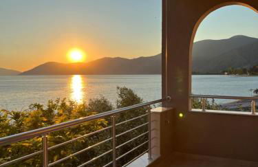 Mangata Seaside Hotel - Photo 1