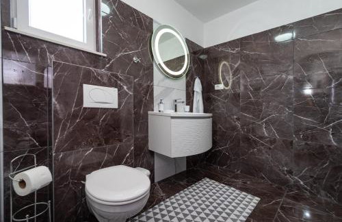 Apartmani Lelu - Photo 69