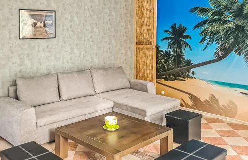 3 Bedroom Awesome Home In Postomino - Foto 5