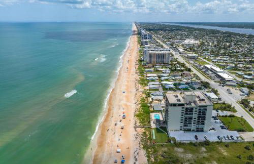 Oceanfront Penthouse #11B by Distinctive Beach Rentals - Foto 9