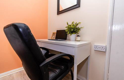 Fife - Driveway Parking Spacious 4 bed house Sleeps 6 Ideal Contractor Accommodation - Foto 16