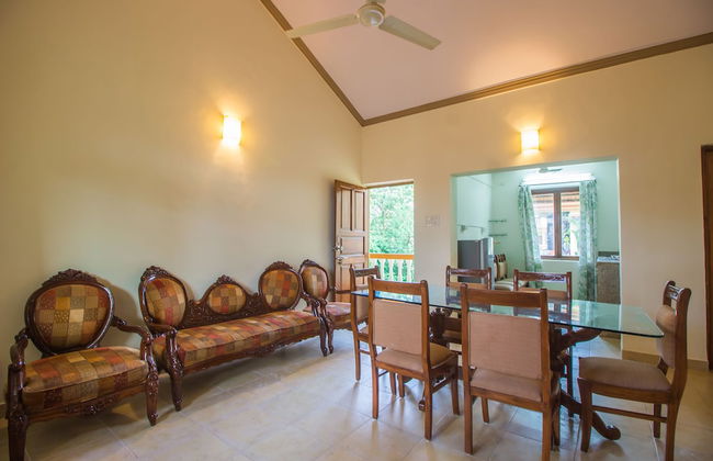 OYO 18705 Home Elegant 2BHK Parra - Foto 13