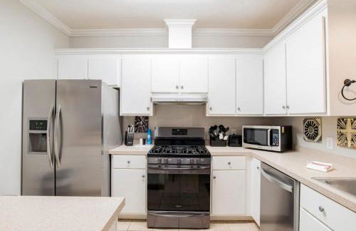 Hazel's Happy Hideaway- Midtown Mobile! - Foto 9