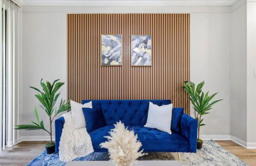 Stylish 1BR Suite with All the Comforts of Home - Photo 18