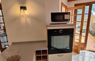 Gite boutx avec Jacuzzi 12 personnes 5 LITS DOUBLES ET 1 CANAPE LIT - Foto 23