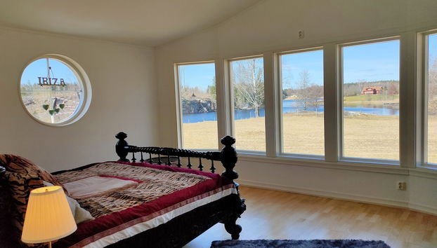 Charming 2-bed House at the Lake Close Gustavsfors - Foto 3, Quarto