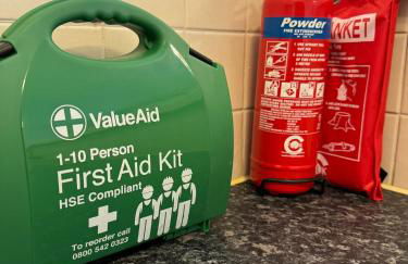 Apt sleeps 5-Netflix-parkg-near City Centre-Etihad-Coop live - Foto 5