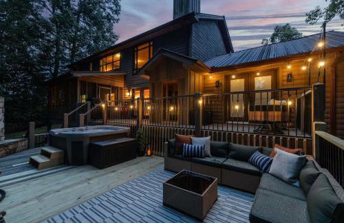 Monarch's Roost Luxe Cabin w Hot Tub and Sauna 10 Min to Helen - Foto 34