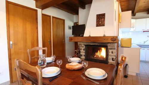 Petit Gîte Enchanté au Cœur de la Forêt du Meygal, Proche du Lac Bleu - FR-1-582-272 - Foto 4