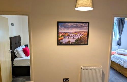 Tempting Telford 4 bed house - Photo 26