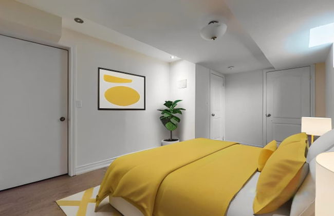 Chic Unit Near Airport and Attractions - Photo 2