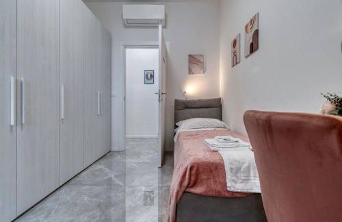 FREE Parking Large Apartment x11 with 4 bathrooms - Photo 6