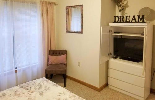 Pocono Mountain Home with 3 Community Lakes! - Foto 14