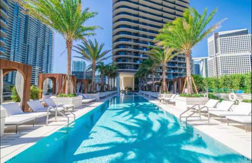 SLS Lux Brickell Exclusive by Palermo Home Miami - Photo 37