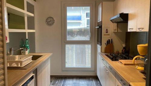 F3 lumineux avec terrasse, garage, clim et ascenseur à 500m du centre et 800m des thermes - FR-1-703-85 - Foto 3