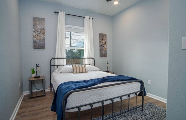 Downtown Dream Home Spacious 4br/2ba Sleeps 12! - Foto 3