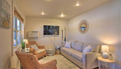 Resort Cabin with Nearby Pool and Lake Access! - Foto 2