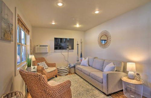 Resort Cabin with Nearby Pool and Lake Access! - Foto 2