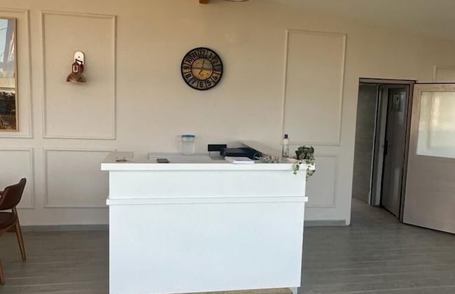 Royalova Hotel - Photo 2