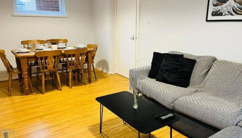 Family Home in Residential Neighbourhood - Foto 4