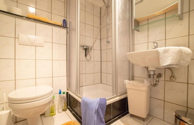 Tolstov-Hotels Big Room Apartment - Photo 19