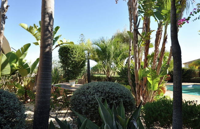 Semi-detached Villa With 1 Bedroom Located Near Meia Praia Beach - Lagos - Foto 29