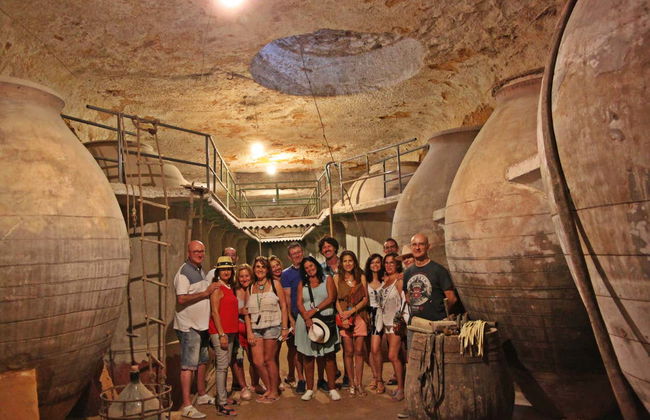 Visita a las cuevas-bodega de Tomelloso - Photo 6