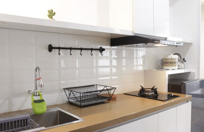 Modern Chic Studio Room at Grand Asia Afrika Apartment - Foto 10