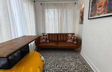 Eclectic Opulence Retreat - Photo 49