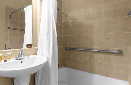 Sunny Summer Stay - Renovated TownHome by Disney! - Foto 18