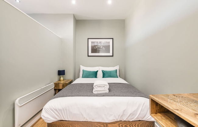 Host Stay The Georgian Quarters at Bedford - Photo 12