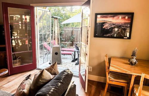 The Nest Serene Sanctuary w Hot Tub Fireplace Grill Hammock Outdoor Fire Feature Fully Fenced Yard AC Pets Ok - Foto 56