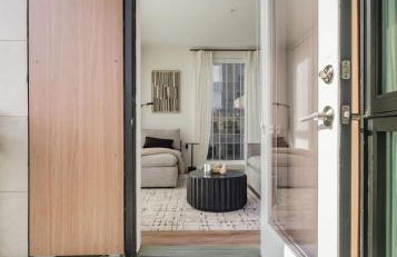 Balcony View and King Beds Walk to Golden 1 Center - Foto 74