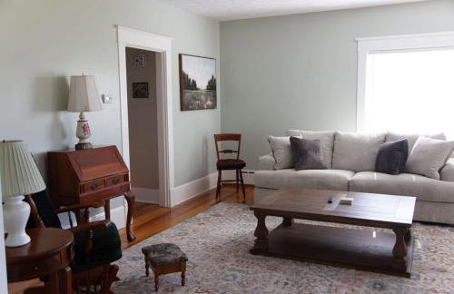 The Homestead Historic Charm & Big Backyard - Foto 1