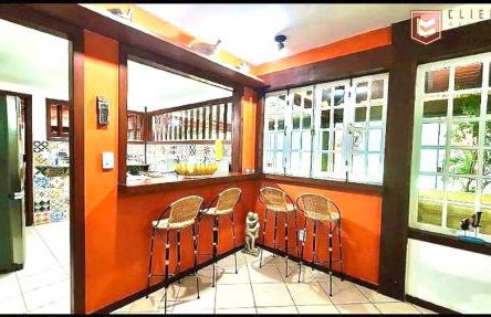 Búzios Praia da Ferradura Linda casa dentro de Condomínio com toda infraestrutura - água e luz inclusos na tarifa - Foto 35