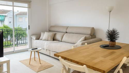 Apartamento Familiar con Parking cerca de la Playa en Benicàssim - Photo 2