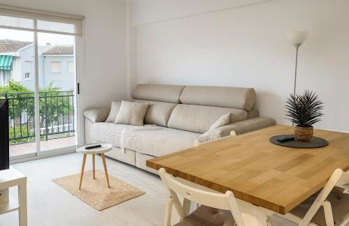 Apartamento Familiar con Parking cerca de la Playa en Benicàssim - Photo 2