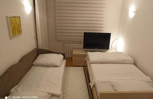 Zagreb LAKE STAR, free parking, aditional option garage parking 15eur - Foto 8