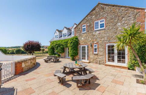 Rookley Farm Lodge Charming Manor Pool House with Heated Pool, Tennis Court & Gardens - Isle of Wight Rural Countryside Escape - Foto 55