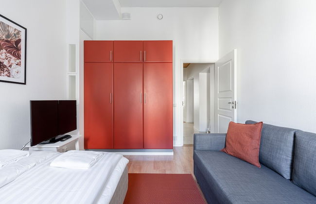 Historical 3BR Downtown Apartment with Sauna - Foto 8