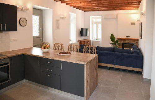 Andros Neoclassical Villa NP1926 with Private Pool - Foto 19