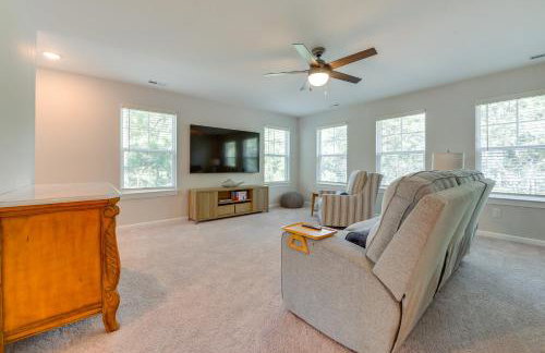 Townhome with Pool! 7 Mi to Ocean Isle Beach - Foto 28