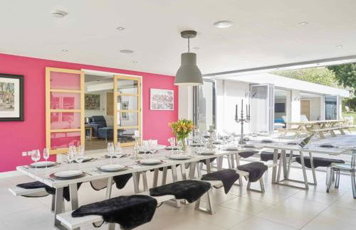 Cheltenham's Most Luxurious House - Beautiful Hot Tub & Indoor Pool - Photo 2