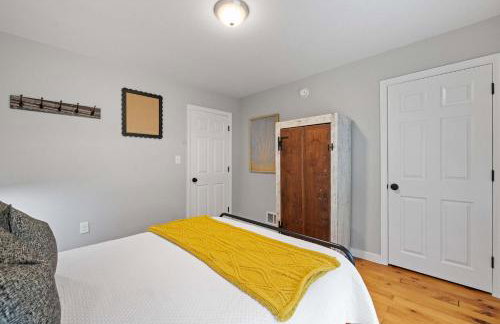 Post & Beam - SHARED 4 Bedroom 1 Bath Home On Pond - Shared 4 Bedrooms Available - Foto 23