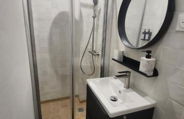 Suite Delvincourt - Rue Calme dans centre ville - Parking gratuit à proximité - Foto 18