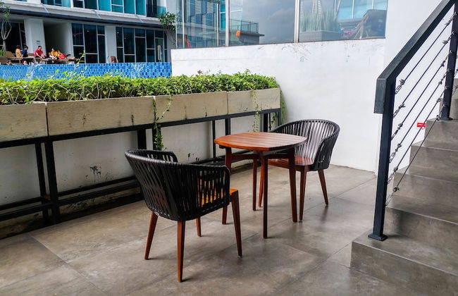 Minimalist Style Studio Brooklyn Apartment near IKEA Alam Sutera - Foto 32